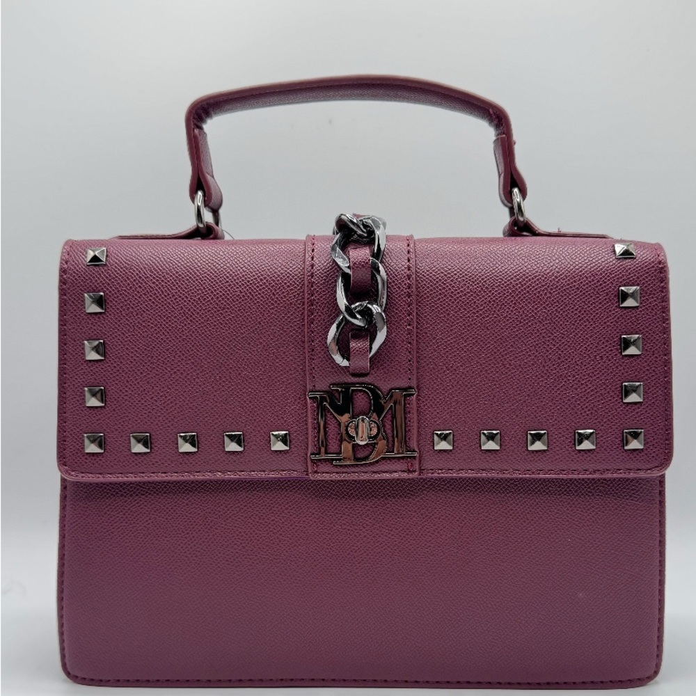 Badgley Mischka Chain Detailed
Handbag